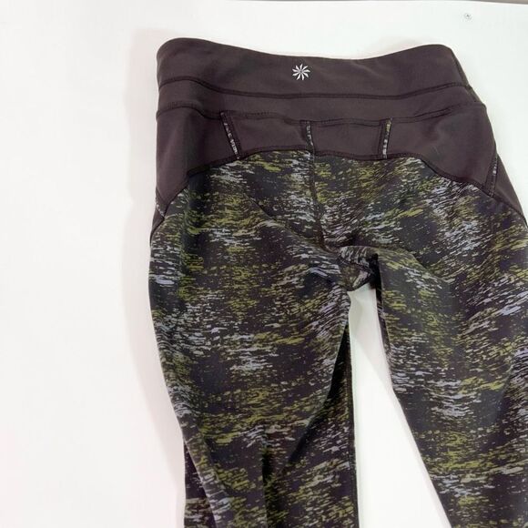 Athleta Leggings Women's Small Camo Fatigue Ankle Cropped Workout Compression - Picture 8 of 10